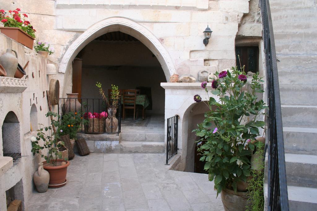 Babayan Evi Cave Hotel Ürgüp Bagian luar foto