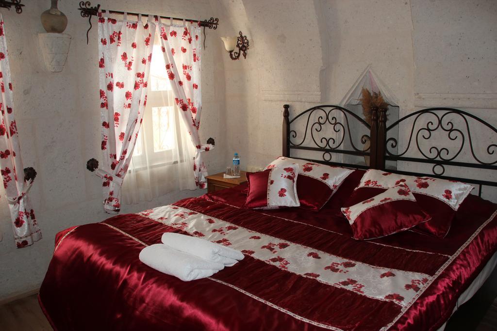 Babayan Evi Cave Hotel Ürgüp Bagian luar foto