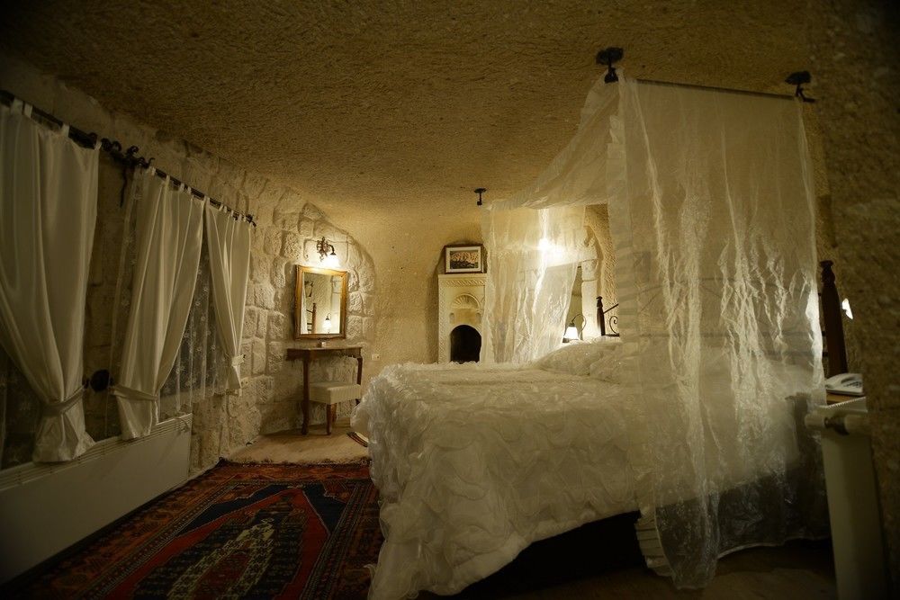 Babayan Evi Cave Hotel Ürgüp Bagian luar foto