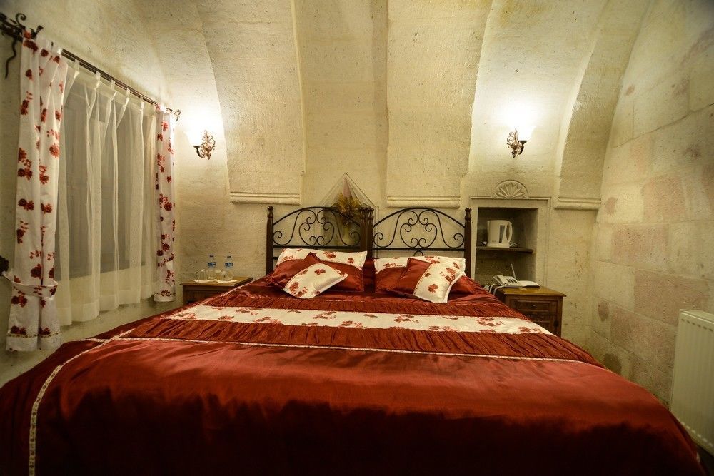 Babayan Evi Cave Hotel Ürgüp Bagian luar foto